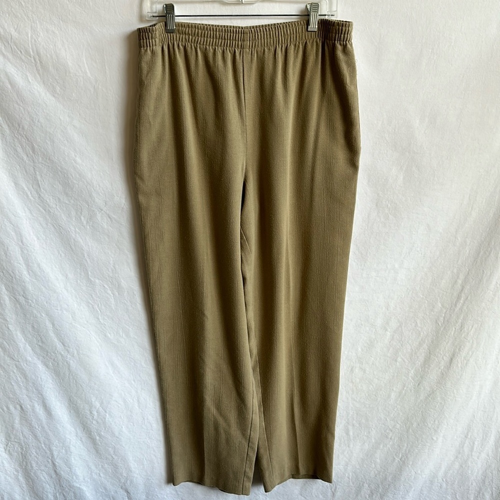 Justin B. Jones New York linen blend celery green pants, size 8
